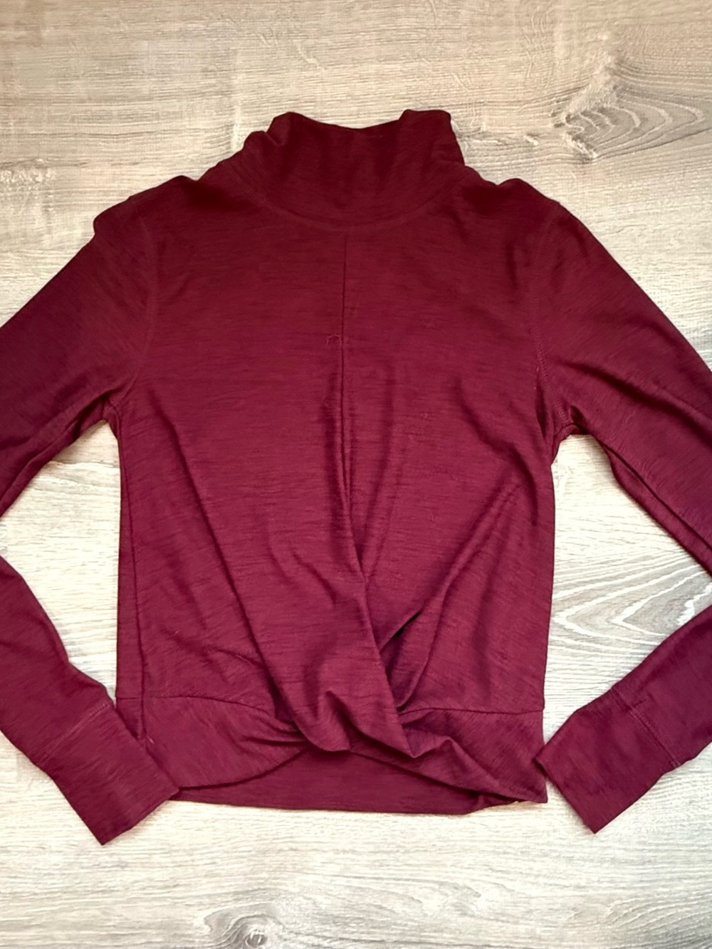 Old Navy Active Women's XS Burgundy Twist-Front Top Lightweight Mock Neck